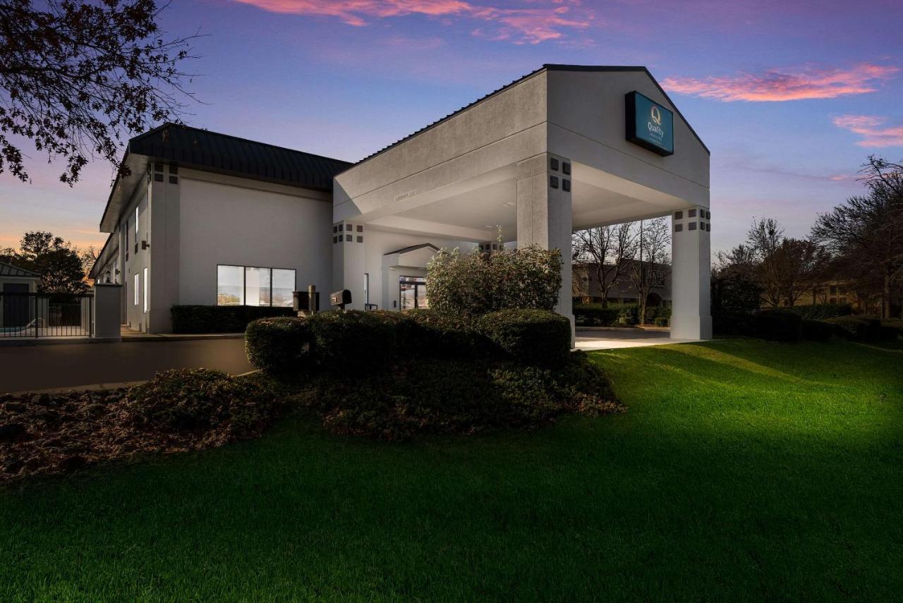 Quality Inn & Suites Aiken Exterior photo
